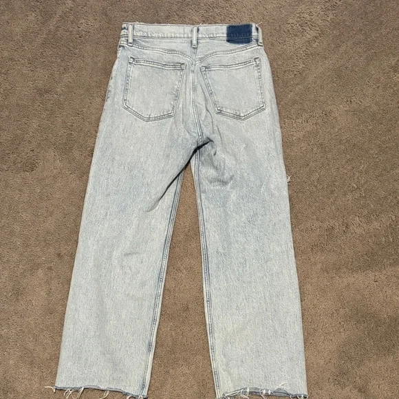 A&F the 90s relaxed jean high-rise size 29 - Picture 3 of 3